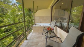 Issimo Suites Boutique Hotel & Spa