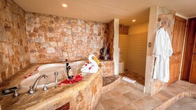 Issimo Suites Boutique Hotel & Spa