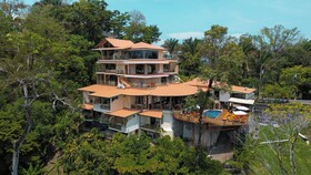 Issimo Suites Boutique Hotel & Spa