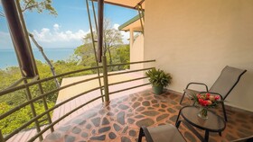 Issimo Suites Boutique Hotel & Spa