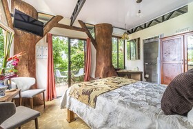 Las Cascadas The Falls Condotel