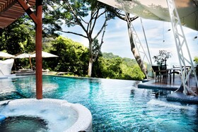 Makanda by The Sea Hotel