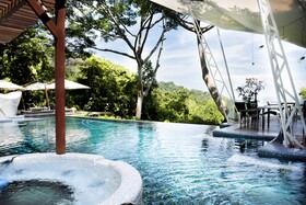 Makanda by The Sea Hotel