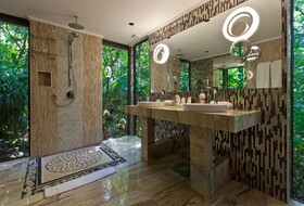 Makanda by The Sea Hotel