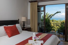 Shana by The Beach Manuel Antonio