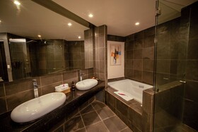 Shana by The Beach Manuel Antonio