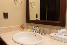 Shana by The Beach Manuel Antonio