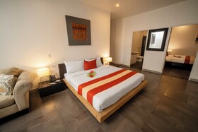 Shana by The Beach Manuel Antonio