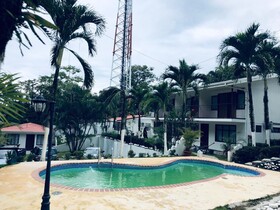 Casa Familiar Villa Aura