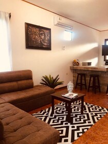 Casa Familiar Villa Aura