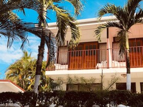 Casa Familiar Villa Aura