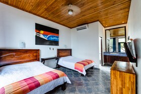 Witch's Rock Surf Camp