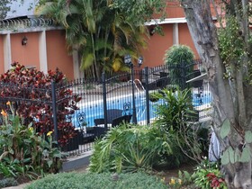 Suites Merlyn Aeropuerto