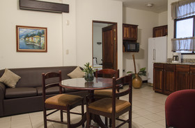 Hotel Plaza Real Suites & Apartments