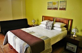 Hotel Puerta del Sol