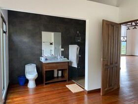Arte De Plumas Birding Lodge