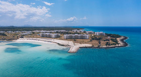 Gran Muthu Almirante Beach Hotel