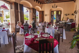 Hotel E Camino de Hierro