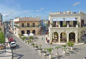 Hotel E Camino de Hierro