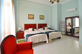 Hotel E Santa María