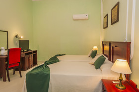 Hotel E Santa María