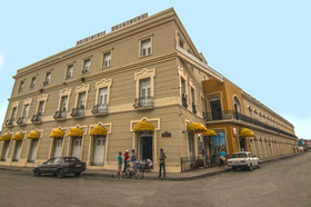 Hotel Plaza