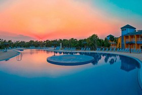 Blau Costa Verde Plus Beach Resort