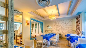 Memories Flamenco Beach Resort