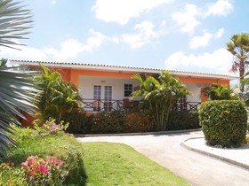 TUK Tropical Boutique Resort Jan Thiel