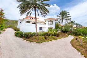 Coral Estate Rentals