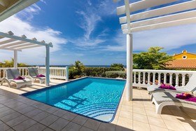Coral Estate Rentals