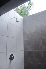 Bantopa Apartments & Villas