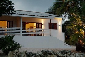 Bantopa Apartments & Villas