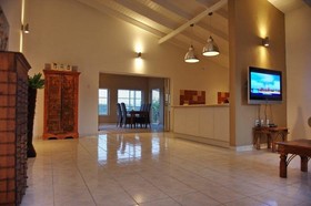 Bantopa Apartments & Villas