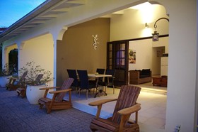 Bantopa Apartments & Villas