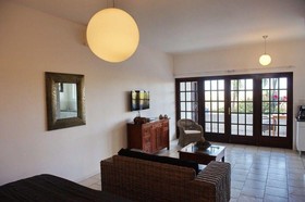 Bantopa Apartments & Villas