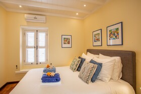 Kas di Laman Apartments