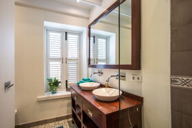 Kas di Laman Apartments