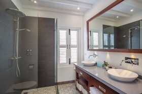 Kas di Laman Apartments