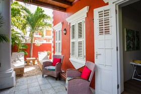 Kas di Laman Apartments