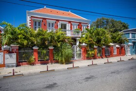 Kas di Laman Apartments