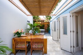Kas di Laman Apartments