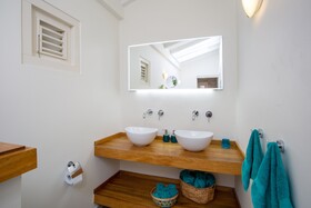 Kas di Laman Apartments