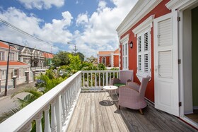 Kas di Laman Apartments