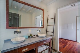 Kas di Laman Apartments