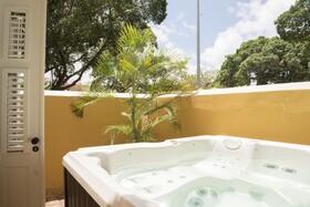 Kas di Laman Apartments