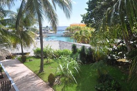 LionsDive Beach Resort