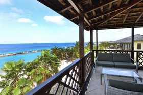 LionsDive Beach Resort