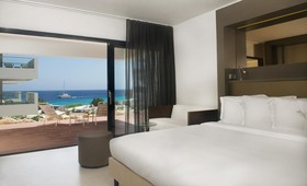 Papagayo Beach Hotel