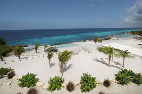 Papagayo Beach Hotel